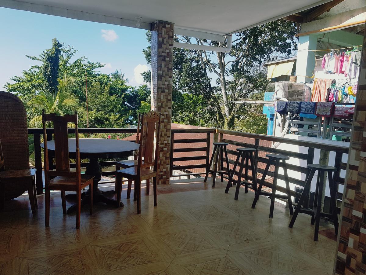 Pad'S Inn 爱妮岛 外观 照片