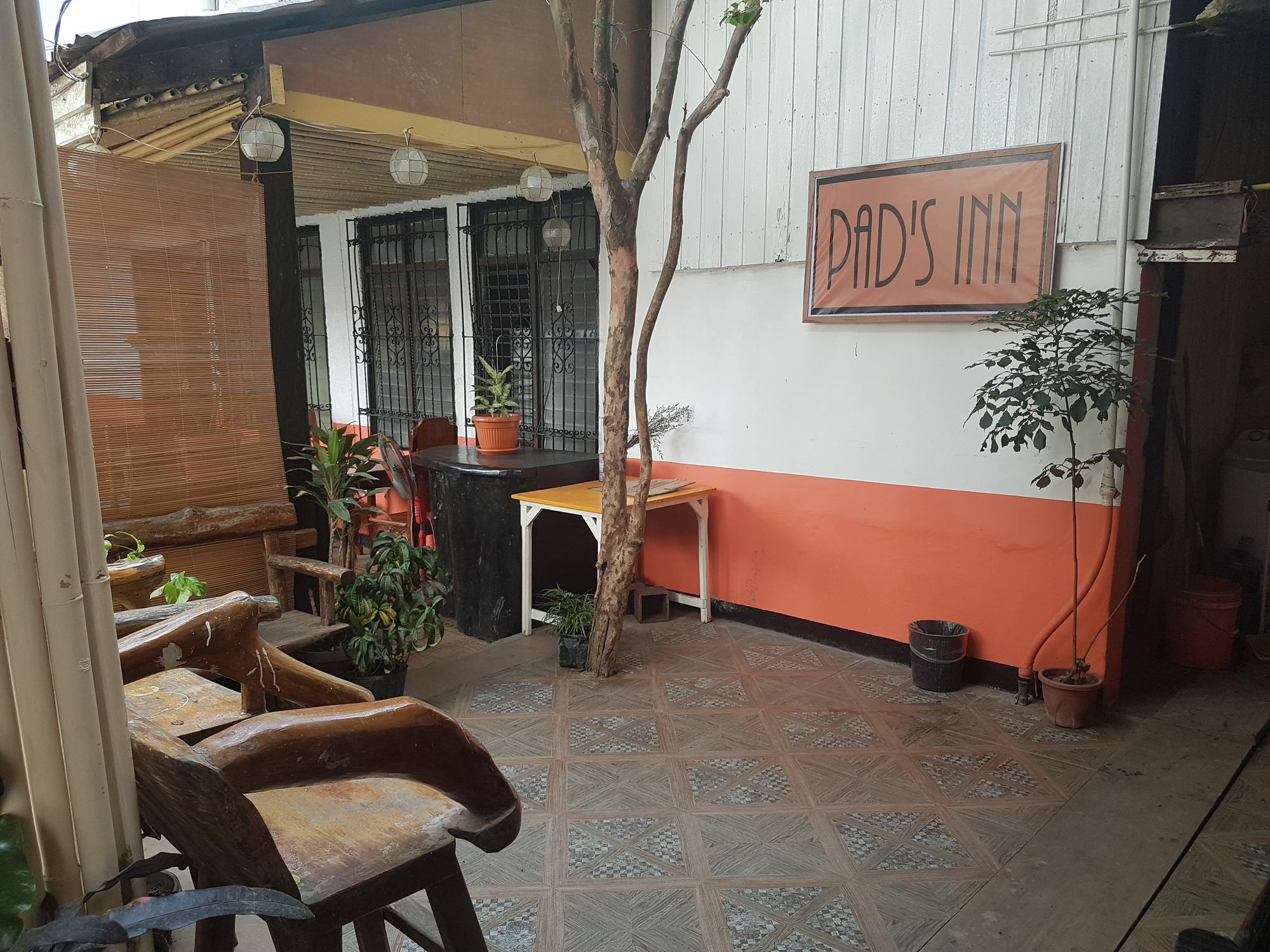 Pad'S Inn 爱妮岛 外观 照片
